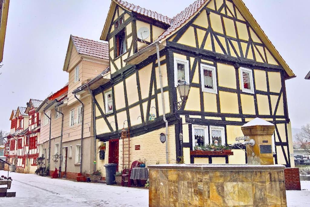 Fachwerkhaus Mitten In Der Altstadt - Ferien In Rotenburg Ротенбург-на-Фульде Экстерьер фото