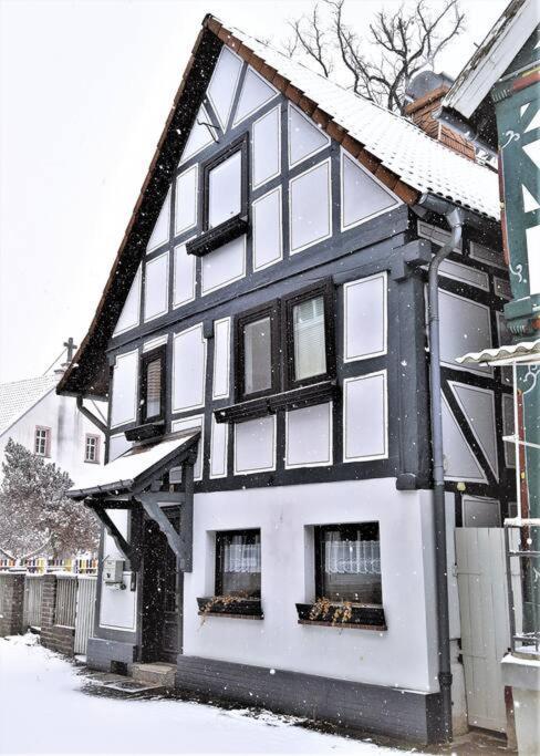 Fachwerkhaus Mitten In Der Altstadt - Ferien In Rotenburg Ротенбург-на-Фульде Экстерьер фото